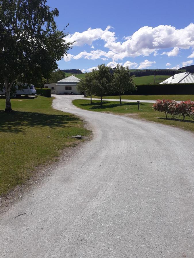Millers Flat Holiday Park Exterior photo
